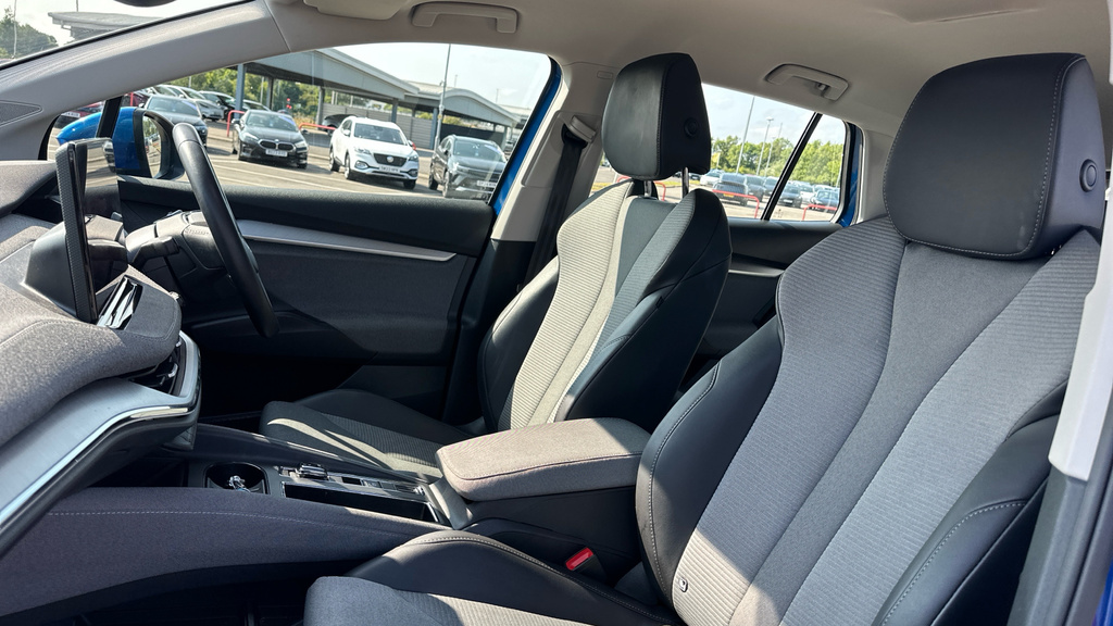 Skoda ENYAQ Suv Blue #13