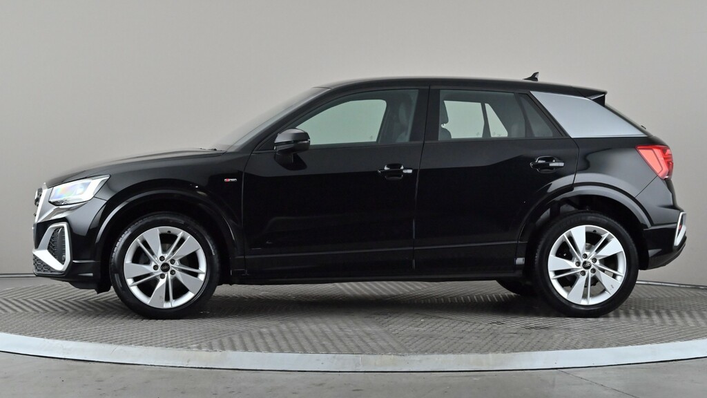 Audi Q2 35 Tfsi S Line S Tronic MM23PNL Black #3