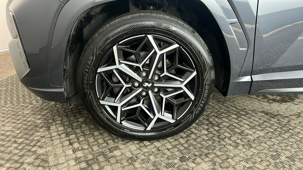 Hyundai Tucson Ultimate Black #19