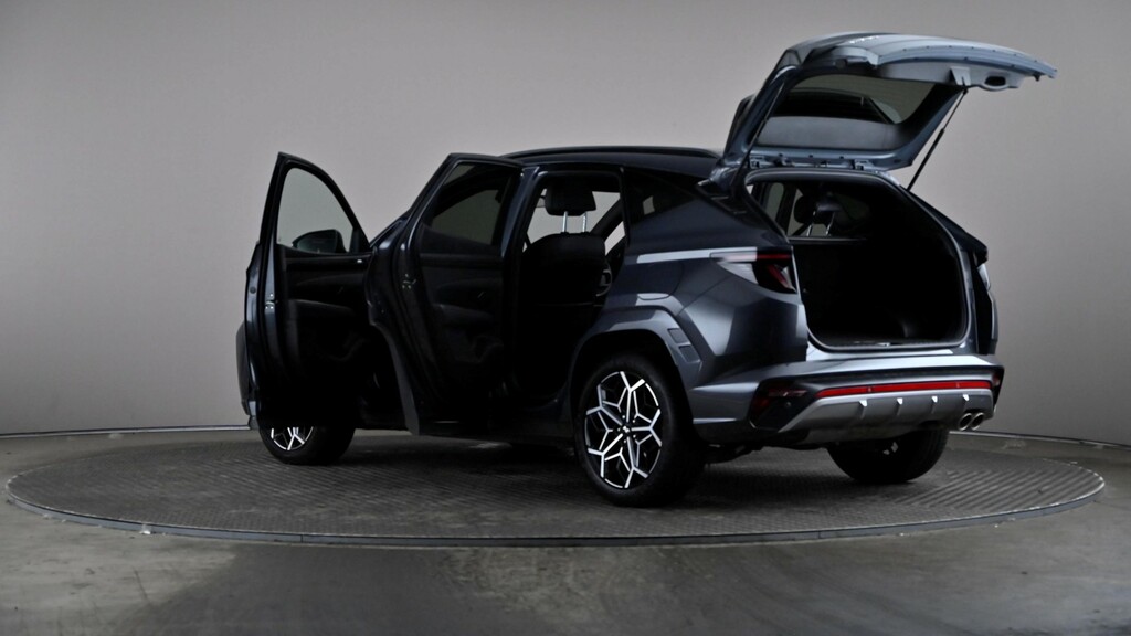 Hyundai Tucson Ultimate Black #10