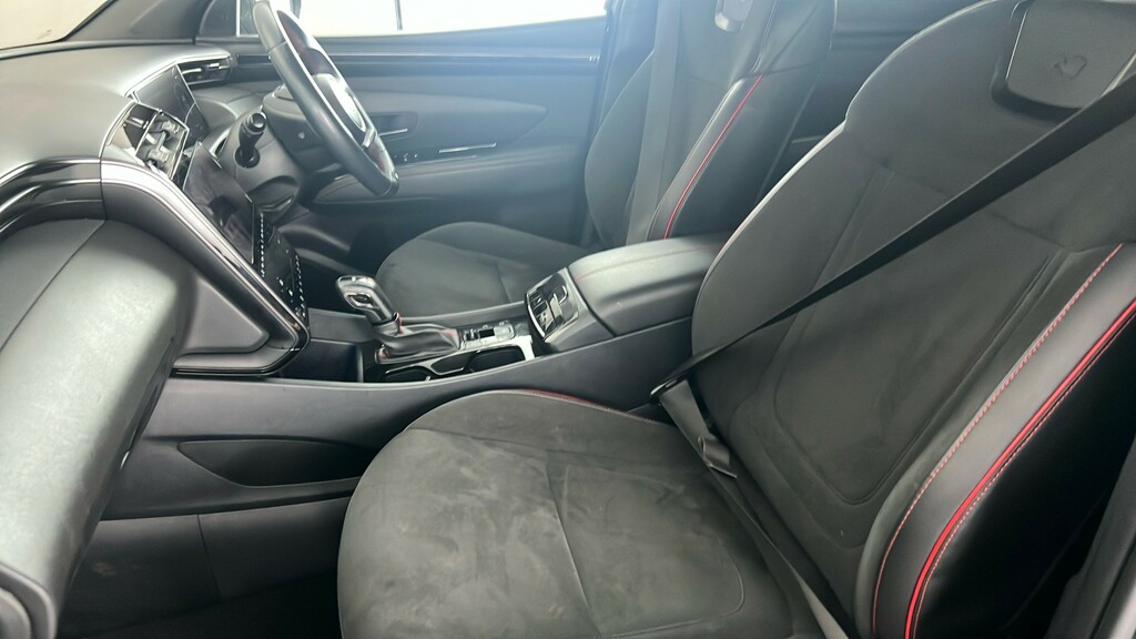 Hyundai Tucson Ultimate Black #17