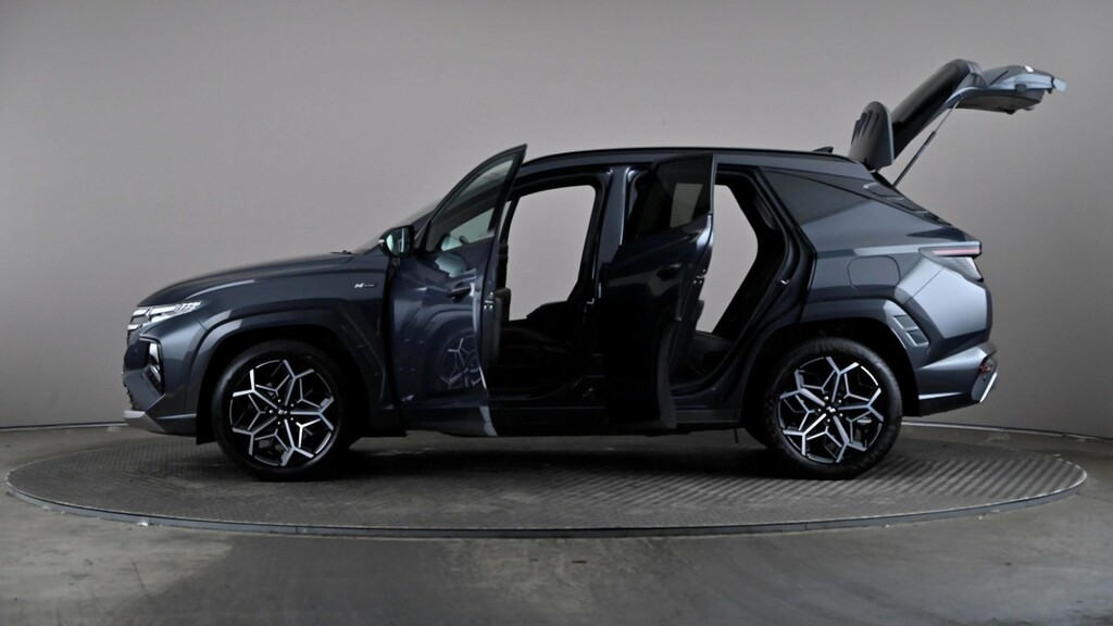 Hyundai Tucson Ultimate Black #9