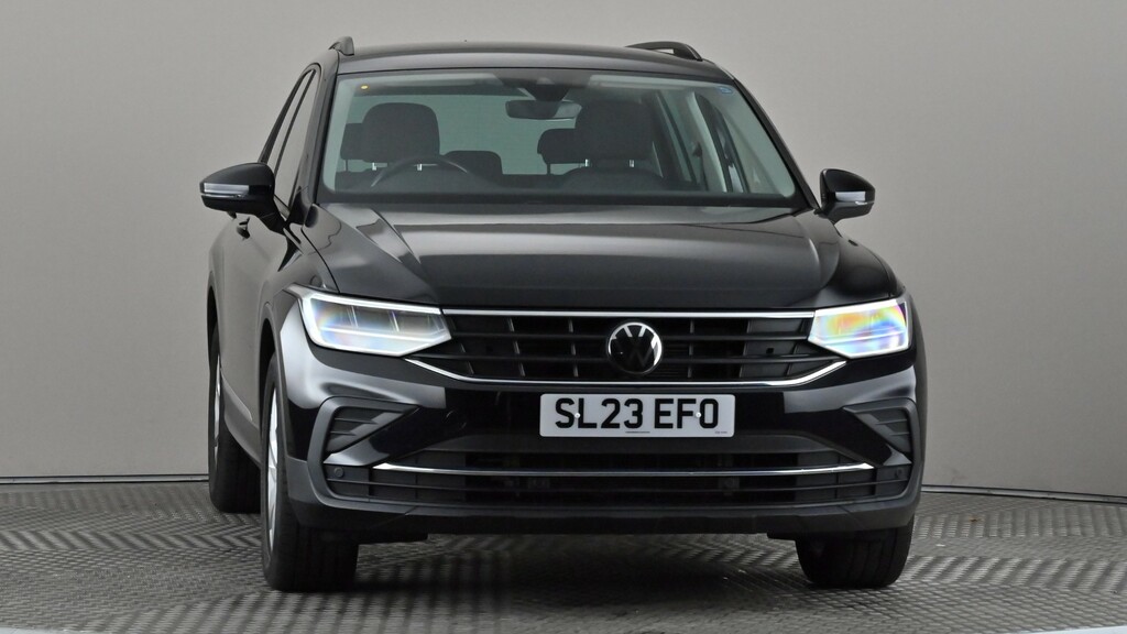 Volkswagen Tiguan 1.5 Tsi 150 Life Dsg SL23EFO Black #2