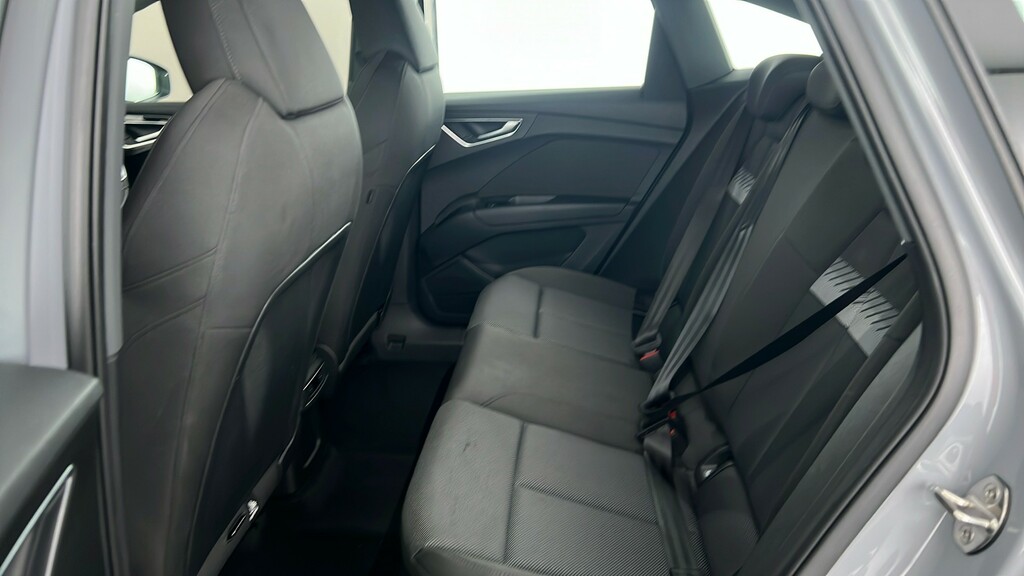 Audi Q4 E Tron Q4 E-tron Sportback 35 Sport Grey #19