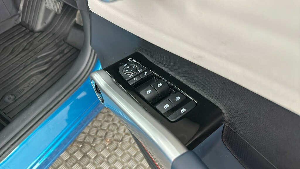 Byd Atto 3 150Kw Design 60Kwh White #32