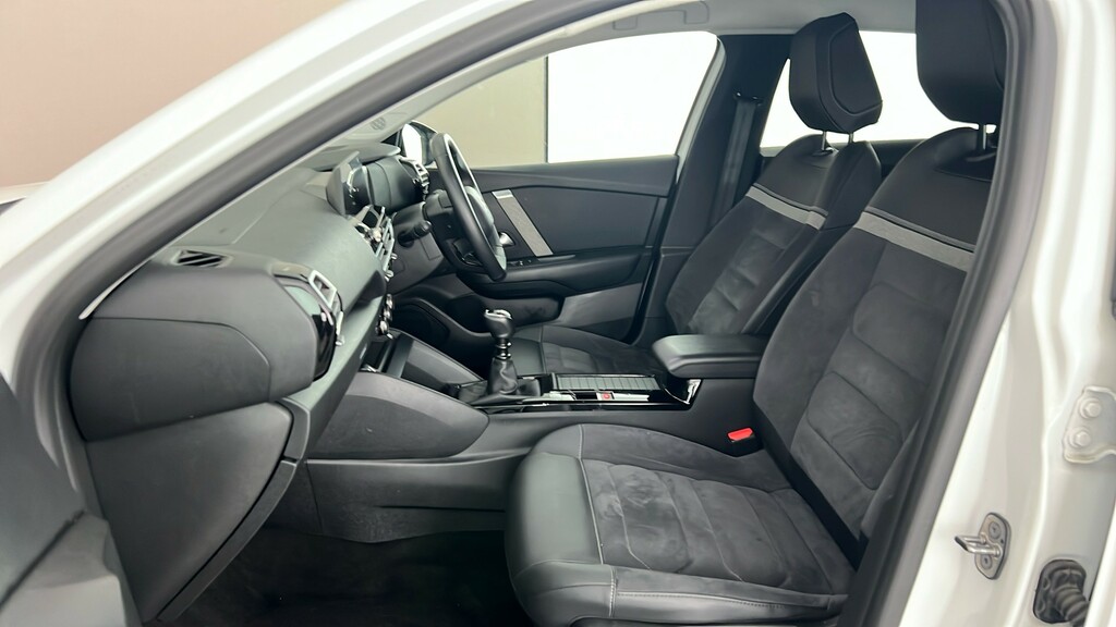 Citroen C4 1.2 Puretech 130 Shine Plus 2023 Blue #17
