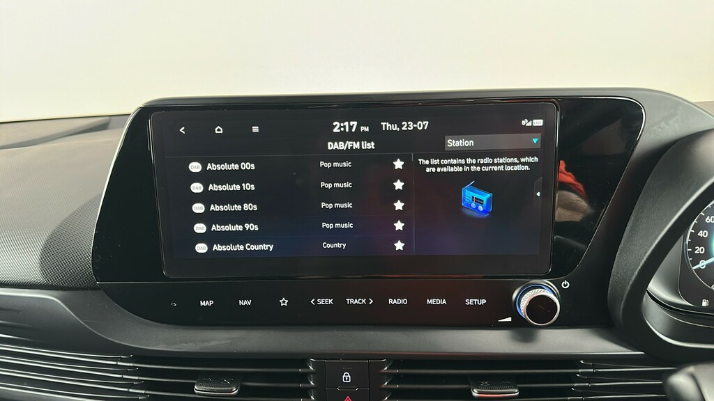 Hyundai Bayon Se Connect Red #27
