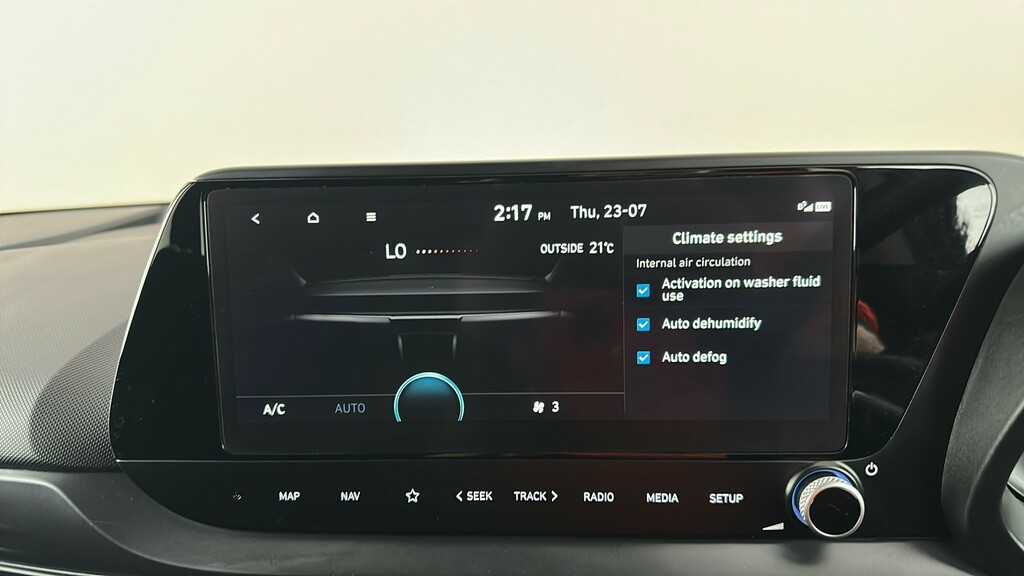 Hyundai Bayon Se Connect Red #26