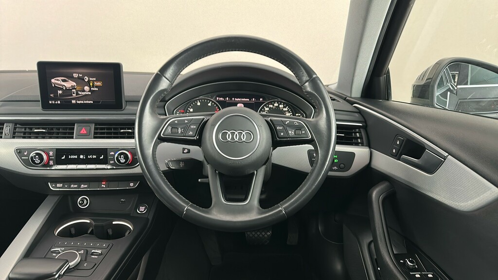 Audi A4 2.0T Fsi Black Edition S Tronic Black #14