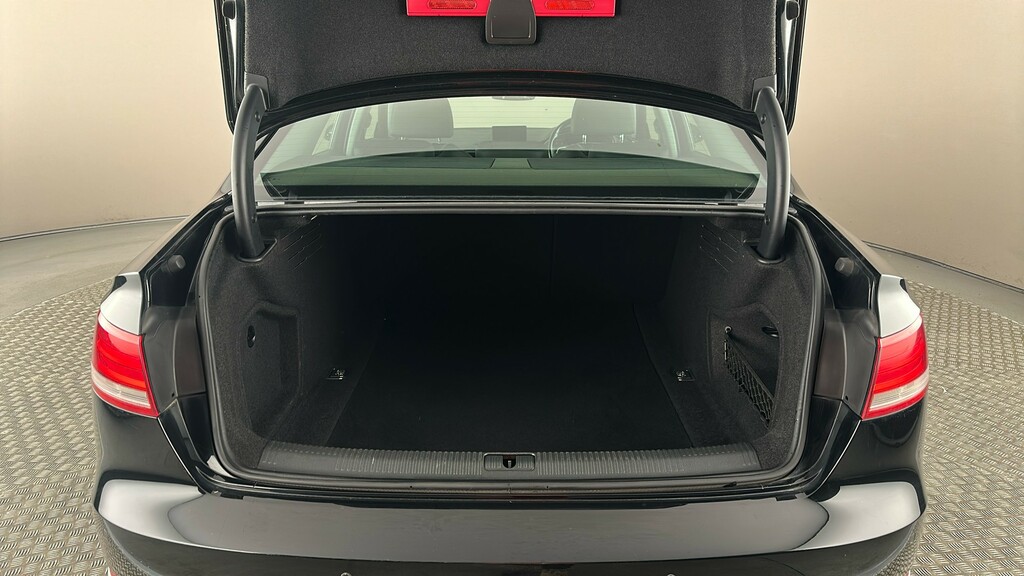 Audi A4 2.0T Fsi Black Edition S Tronic Black #22