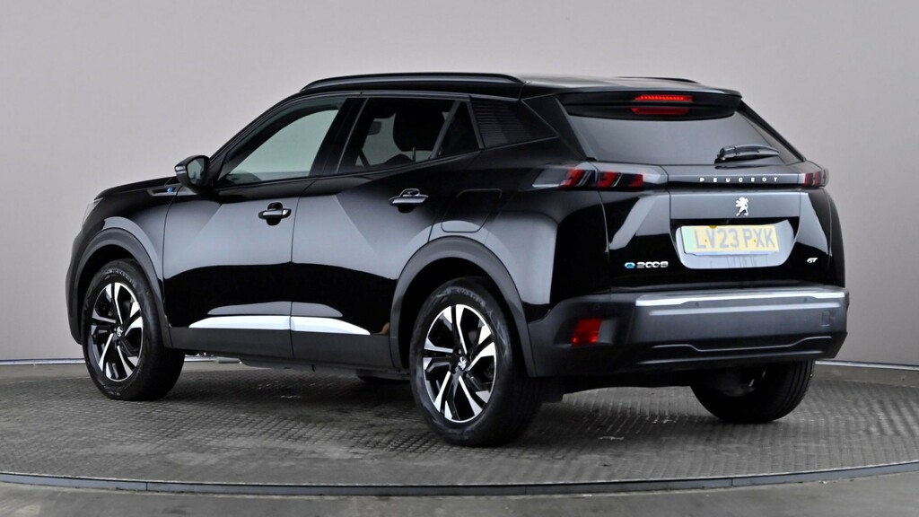 Peugeot e-2008 100Kw Gt 50Kwh Black #4