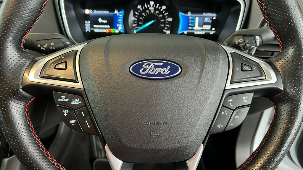 Ford Mondeo Petrol Black #28