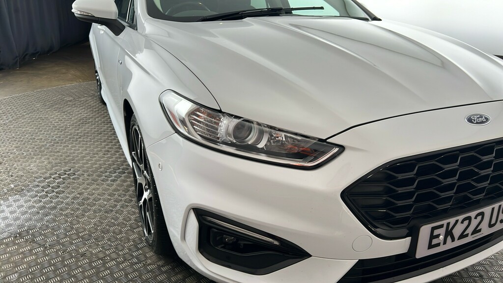 Ford Mondeo Petrol Black #20