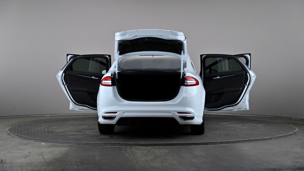 Ford Mondeo Petrol Black #11