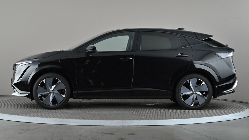 Nissan Ariya 225Kw Evolve 87Kwh 22Kwch E-4orce Black #3
