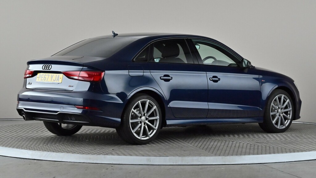 Audi A3 1.6 Tdi 116 Black Edition Blue #6