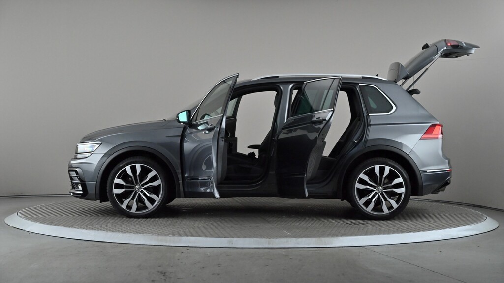 Volkswagen Tiguan Sel White #9