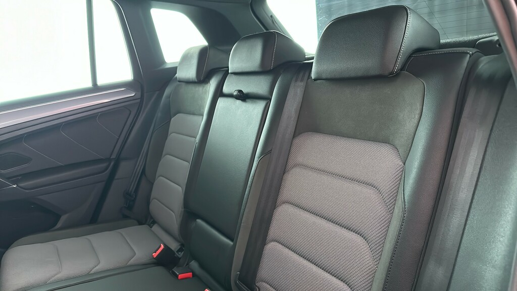 Volkswagen Tiguan Sel White #18