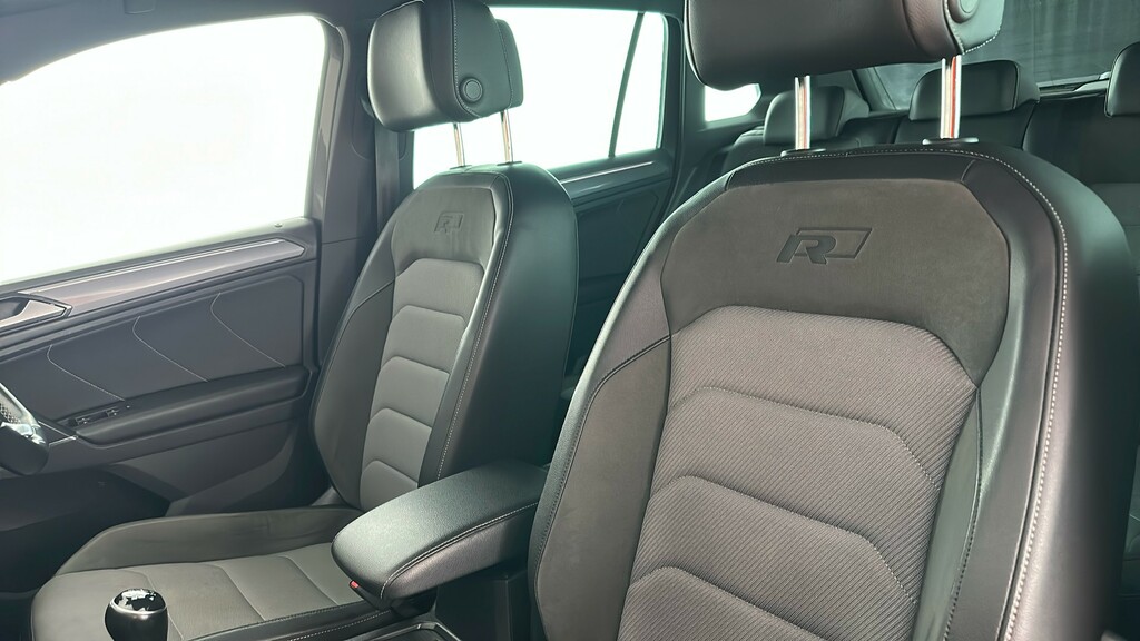 Volkswagen Tiguan Sel White #17