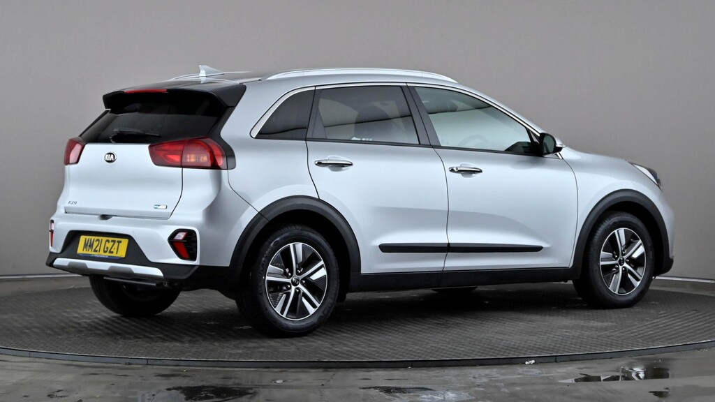 Kia Niro Estate Silver #6