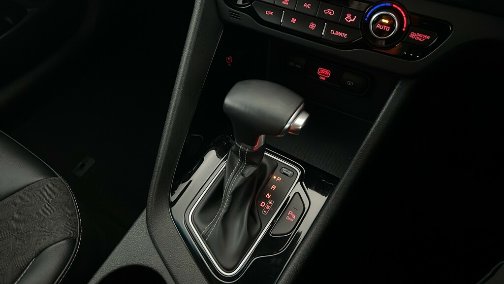 Kia Niro Niro 2 Hev Red #25