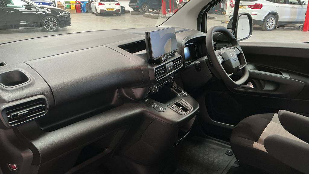 Citroen e-Berlingo 100Kw 52Kwh Van Driver Grey #20