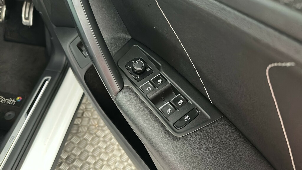 Volkswagen Tiguan Elegance Grey #33
