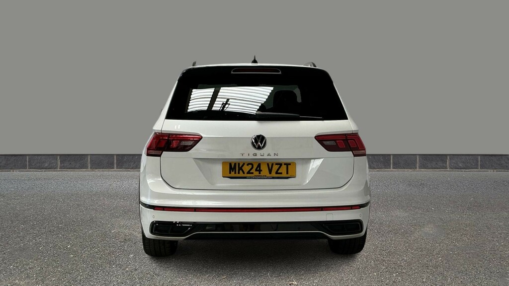 Volkswagen Tiguan 1.5 Tsi 150 Black Edition Dsg White #5