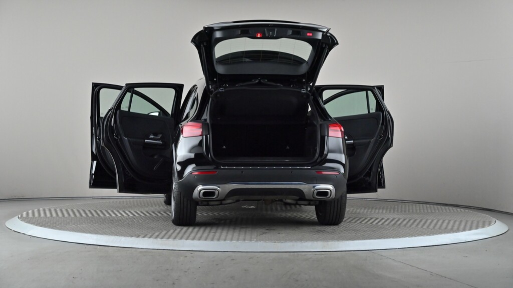 Mercedes-Benz GLA Class Gla 200 Amg Ln Executve M Black #11