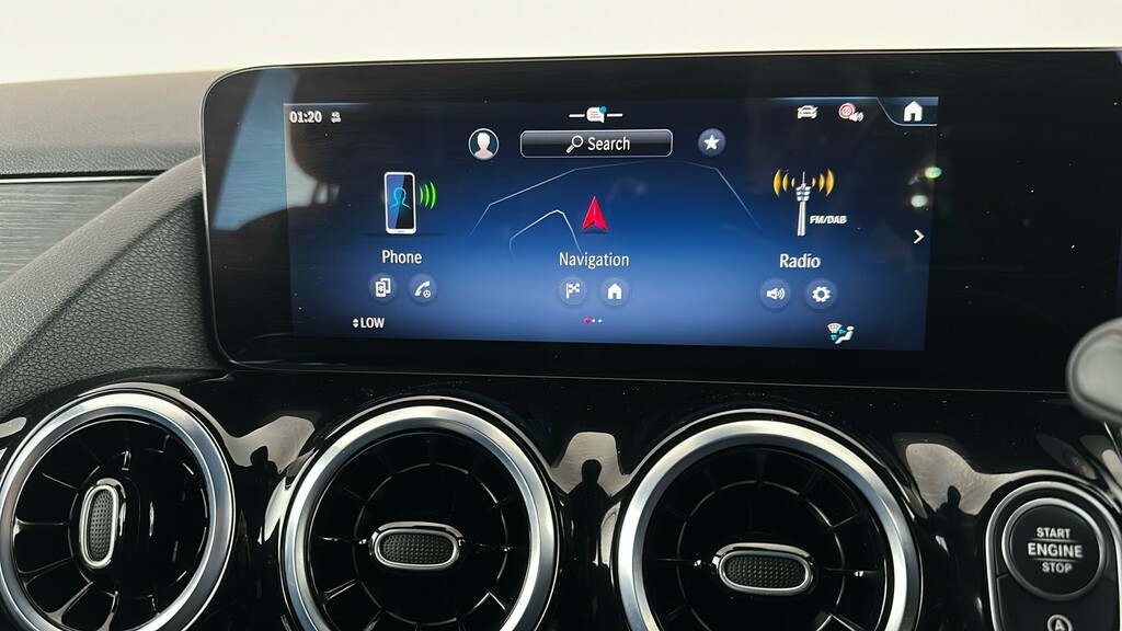 Mercedes-Benz GLA Class Gla 200 Amg Ln Executve M Black #16