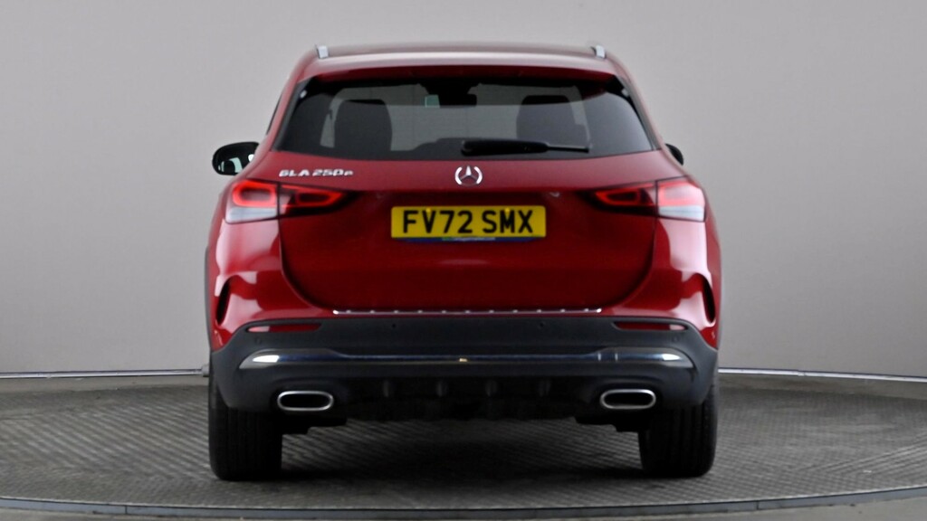 Mercedes-Benz GLA Class Gla 250E Amg Line Premium Red #5