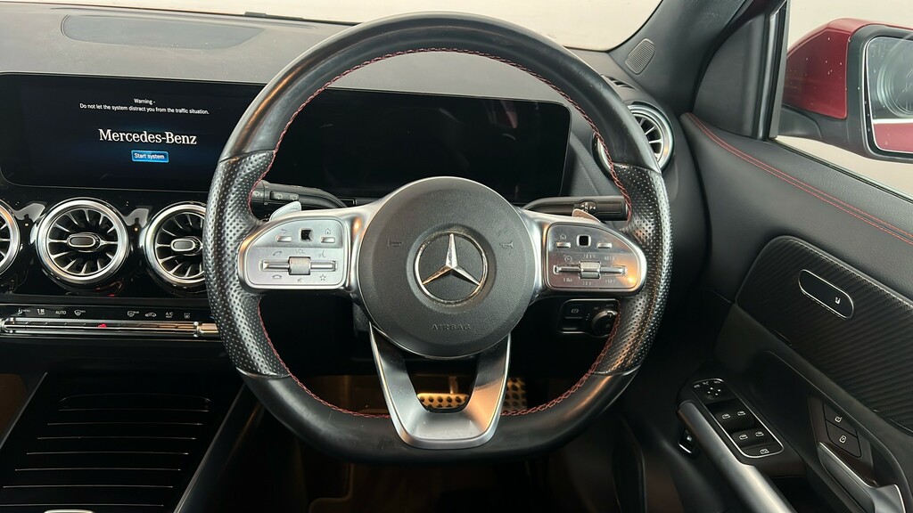 Mercedes-Benz GLA Class Gla 220D 4Matic Amg Line Premium Plus Black #14