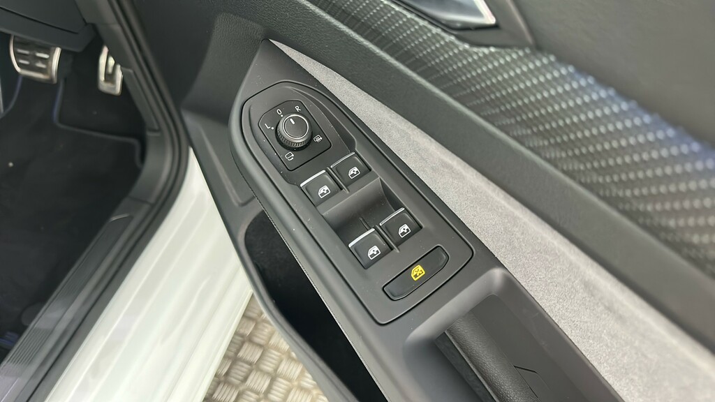 Volkswagen Golf 1.5 Tsi R-line Grey #32