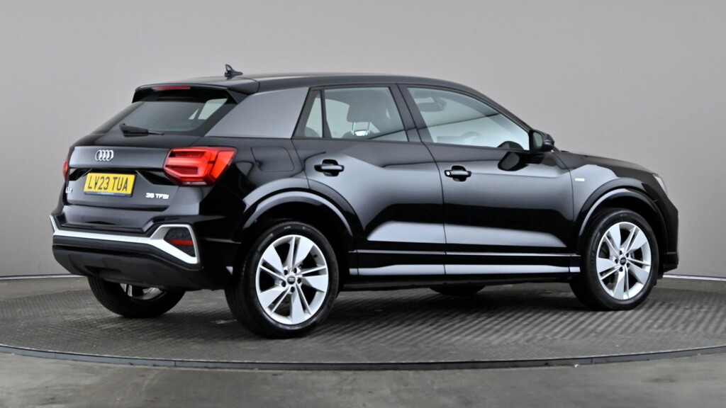 Audi Q2 35 Tfsi S Line Black #6