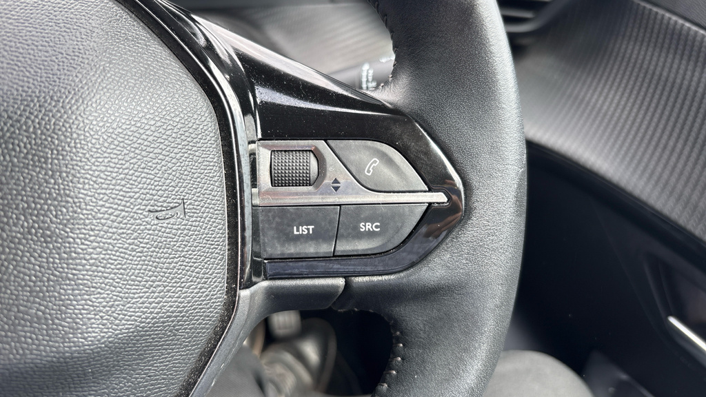 Peugeot 208 Allure Blue #11