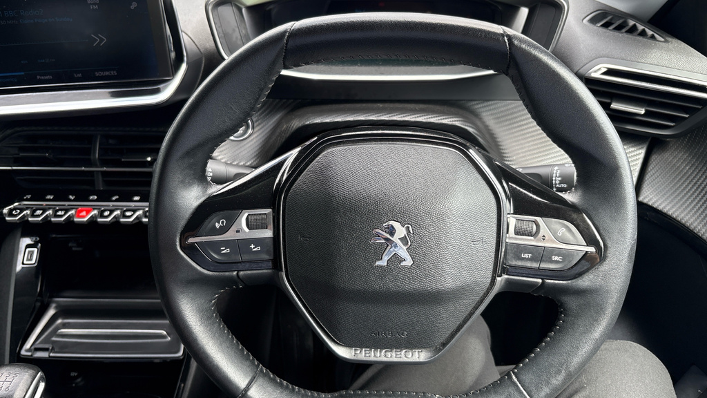 Peugeot 208 Allure Blue #9