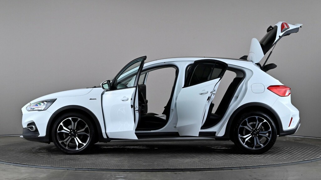 Ford Focus 1.0 Ecoboost Hybrid Mhev 155 Active X Edition White #3