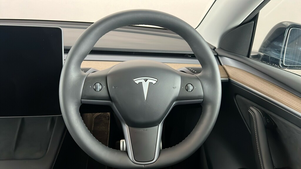 Tesla Model Y Suv Rwd 346 Ps White #14