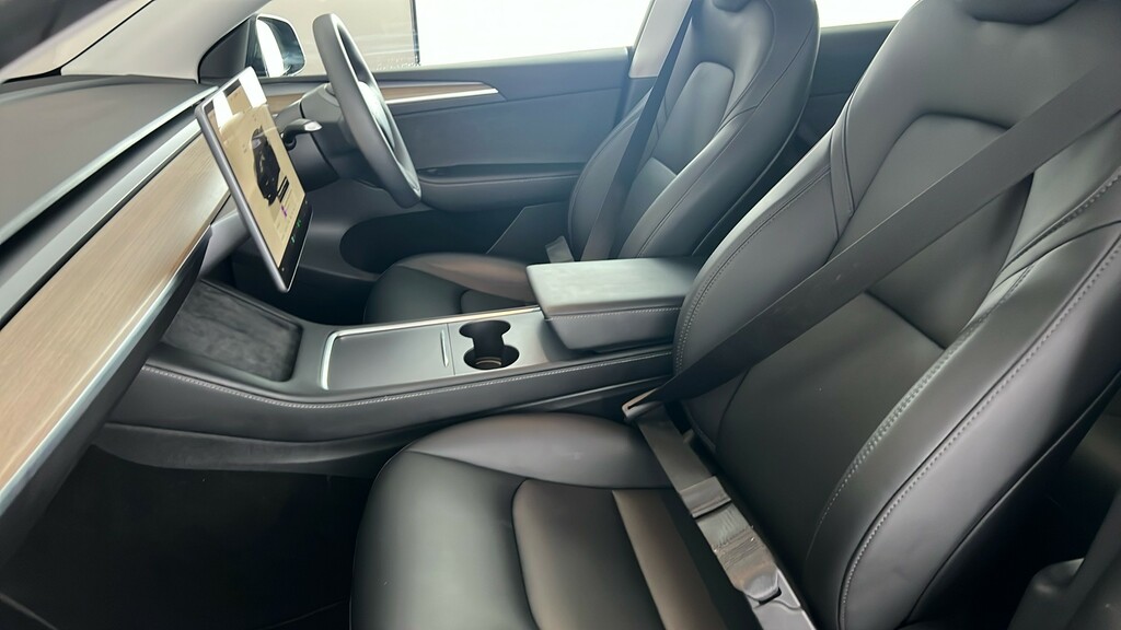 Tesla Model Y Suv Rwd 346 Ps White #17