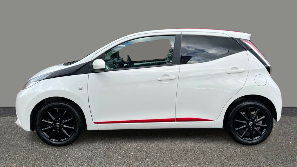 Toyota Aygo 1.0 Vvt-i X-press White #3