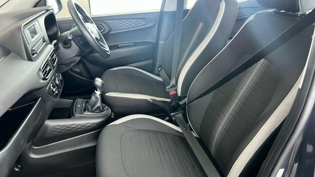 Hyundai I10 Se Connect White #18