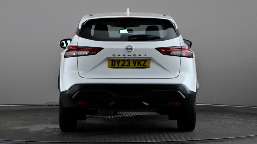 Nissan Qashqai 1.3 Dig-t Mh Acenta Premium White #5