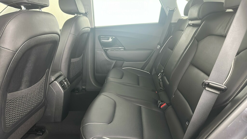 Kia e-Niro 150Kw First Edition 64Kwh - Suv 5 Seats Black #18