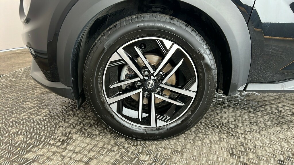 Nissan Juke 1.0 Dig-t Tekna Silver #19