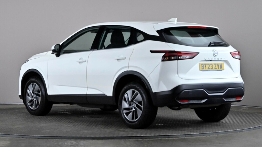 Nissan Qashqai 1.3 Dig-t Mh 158 Acenta Premium White #4