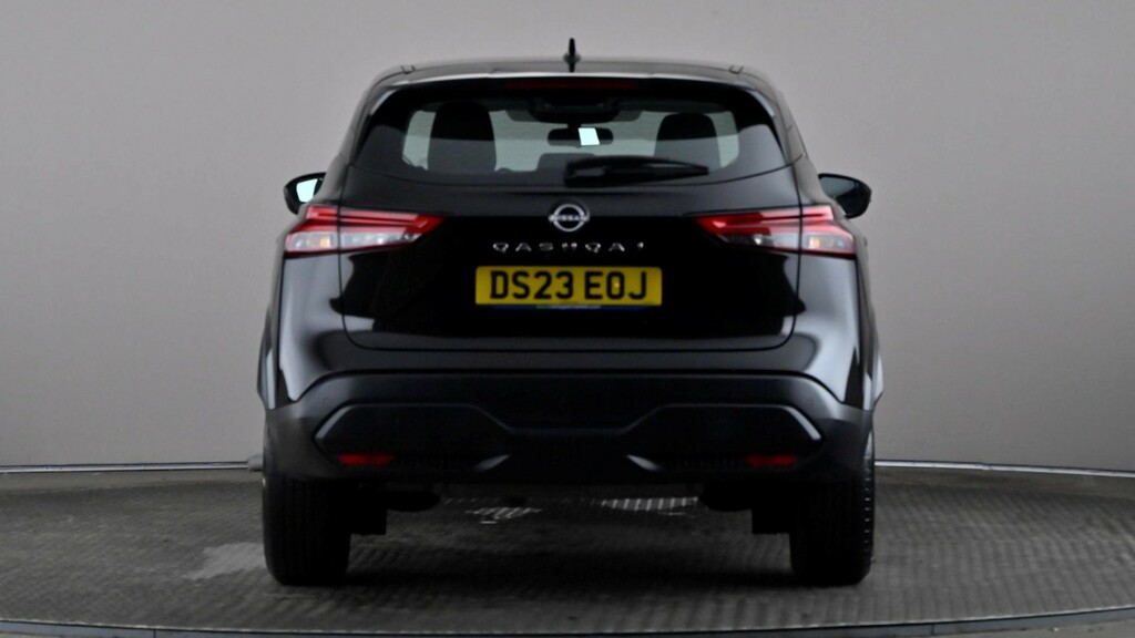 Nissan Qashqai 1.3 Dig-t Mh 158 Acenta Premium Black #5