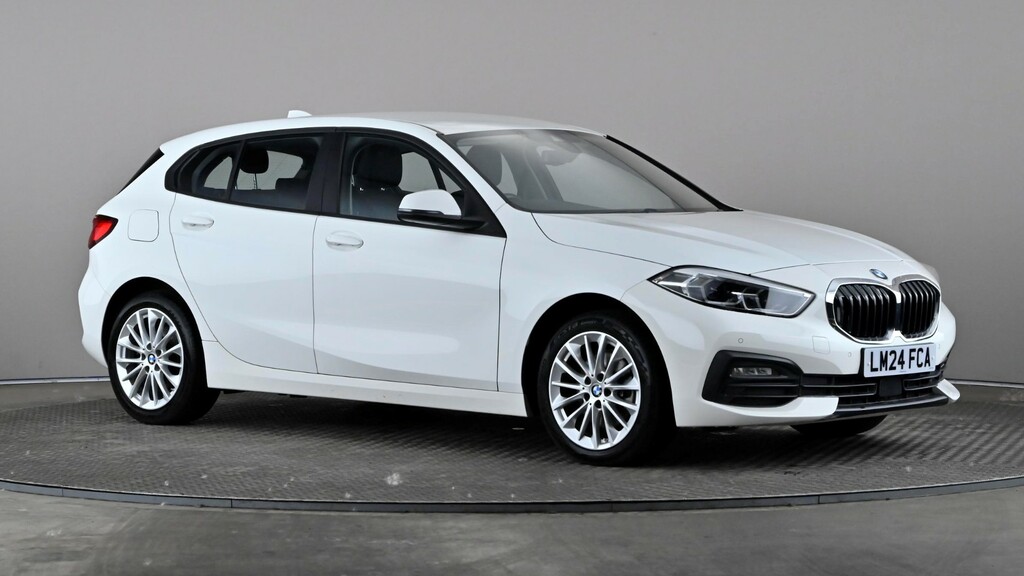 BMW 1 Series 118I 136 Se Step Live Cockpit Pro White