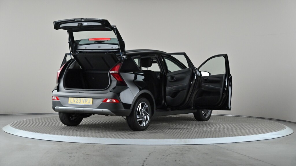 Hyundai Bayon Premium Green #12