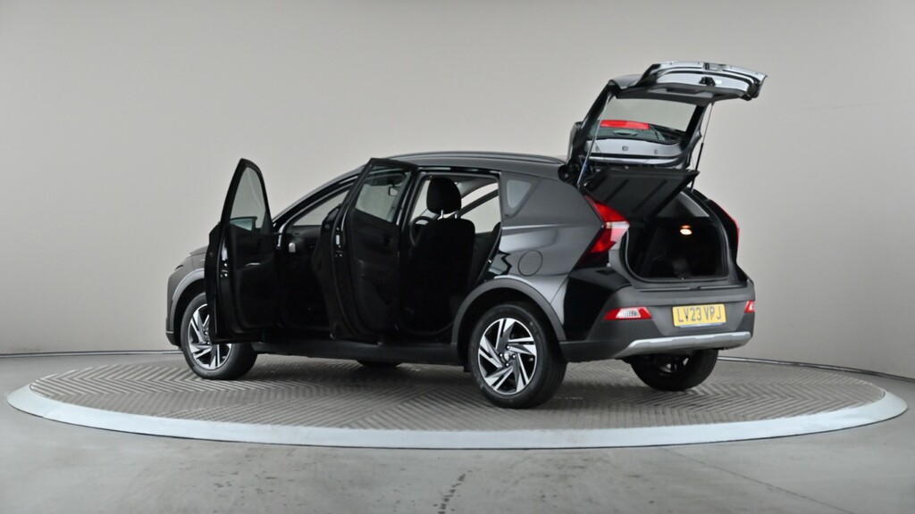 Hyundai Bayon Premium Green #10