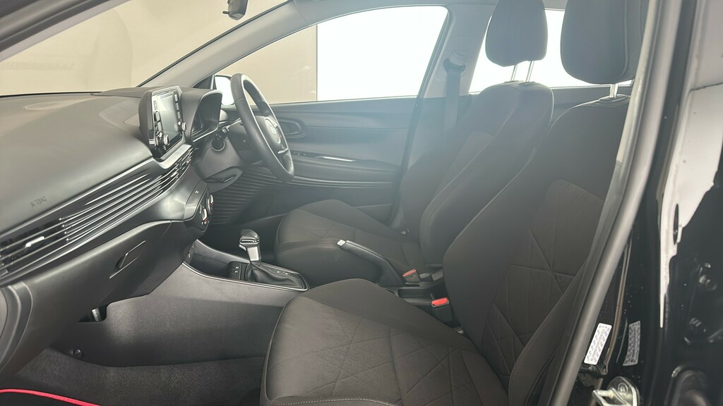 Hyundai Bayon Premium Green #17